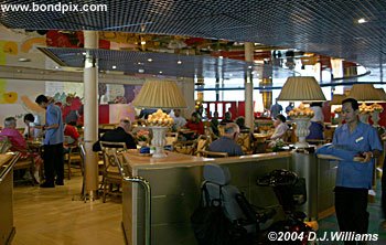 dining on board the oosterdam cruise ship