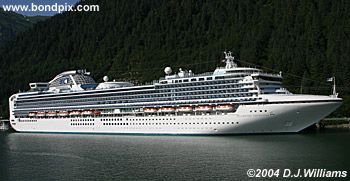 Cruise ship Diamond Princess in Alaska