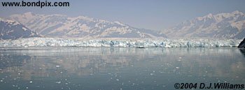 panoramic picture of hubbard glacier alaska