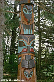 tlinget totem pole